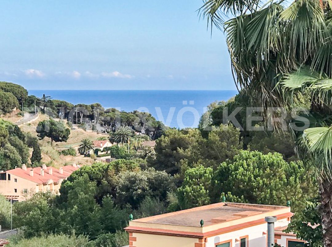 Exterior view of House or chalet for sale in Arenys de Mar  with Air Conditioner, Heating and Private garden
