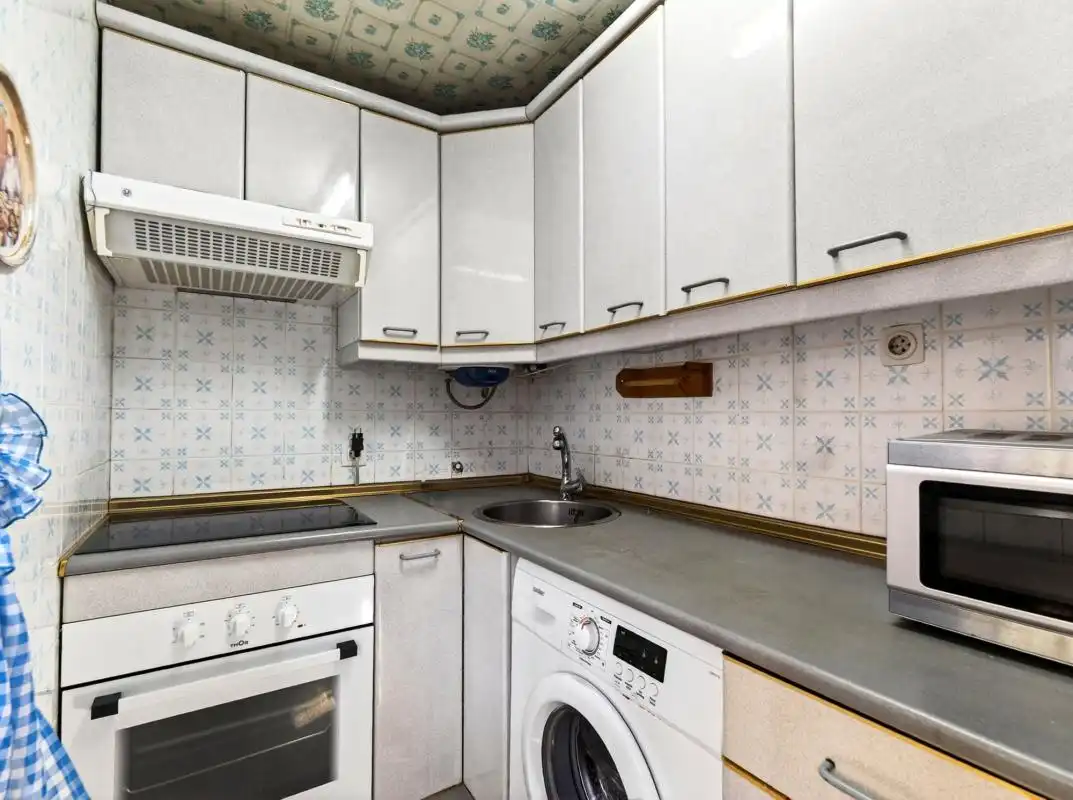 Cocina de Planta baja en venta en Madrid con Calefacción