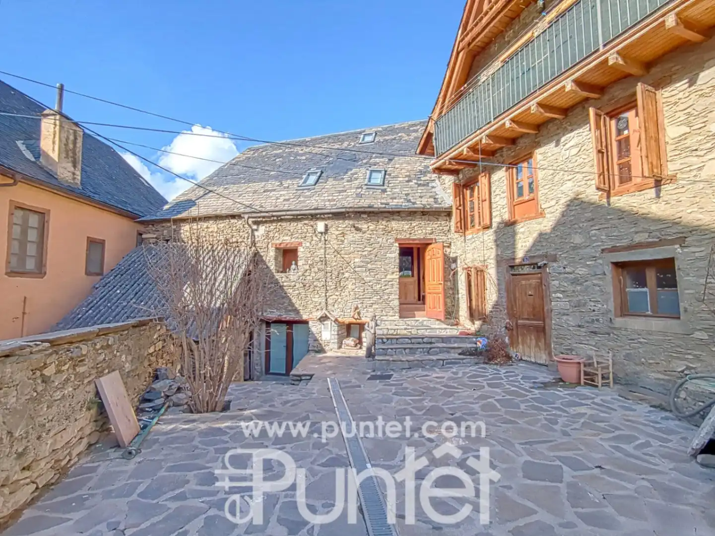 Exterior view of Houses for sale in Vielha e Mijaran  with Heating, Terrace and Furnished