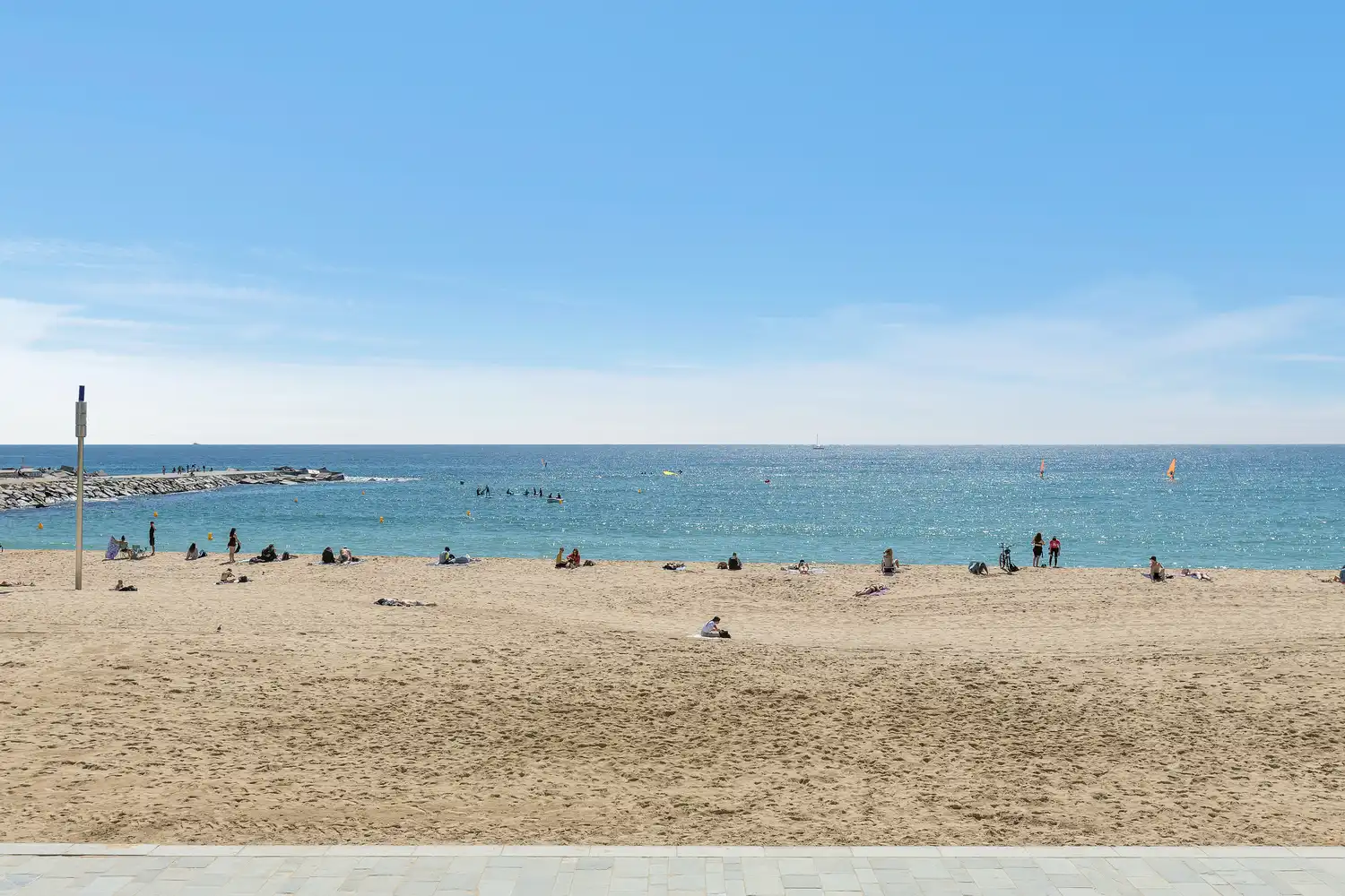 Vista exterior de Àtic en venda en Barcelona amb Aire condicionat, Parquet i Terrassa