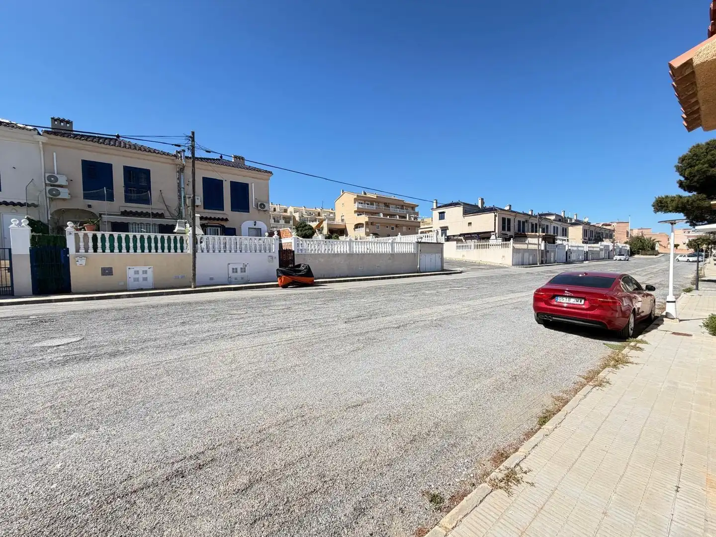 Vista exterior de Casa adosada en venda en Santa Pola amb Aire condicionat, Calefacció i Terrassa