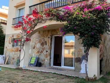 House with balcony to rent in Urbanización Riviera del Sol IV