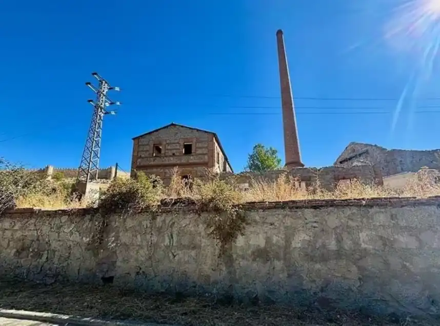 Vista exterior de Residencial en venda en Ávila