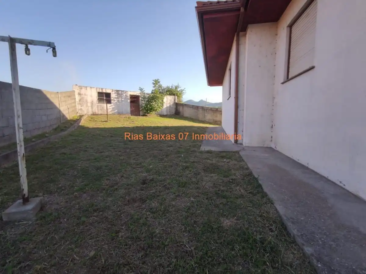 Vista exterior de Casa o chalet en venta en Vigo  con Calefacción, Jardín privado y Parquet