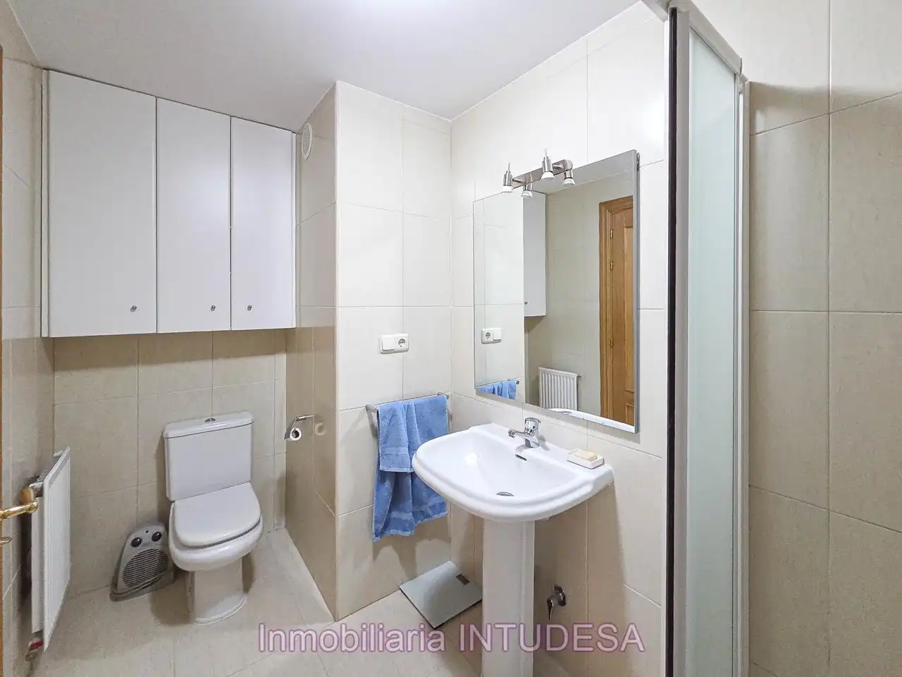 Baño de Casa adosada en venta en Murchante con Calefacción, Jardín privado y Parquet
