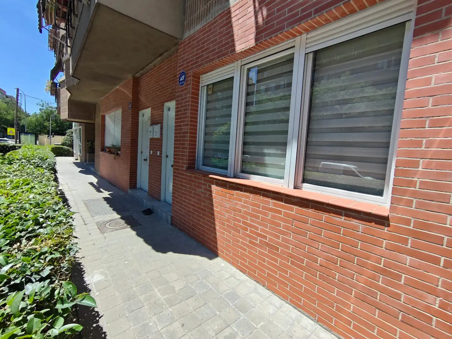 Vista exterior de Local de alquiler en Madrid con Aire acondicionado, Calefacción y Amueblado