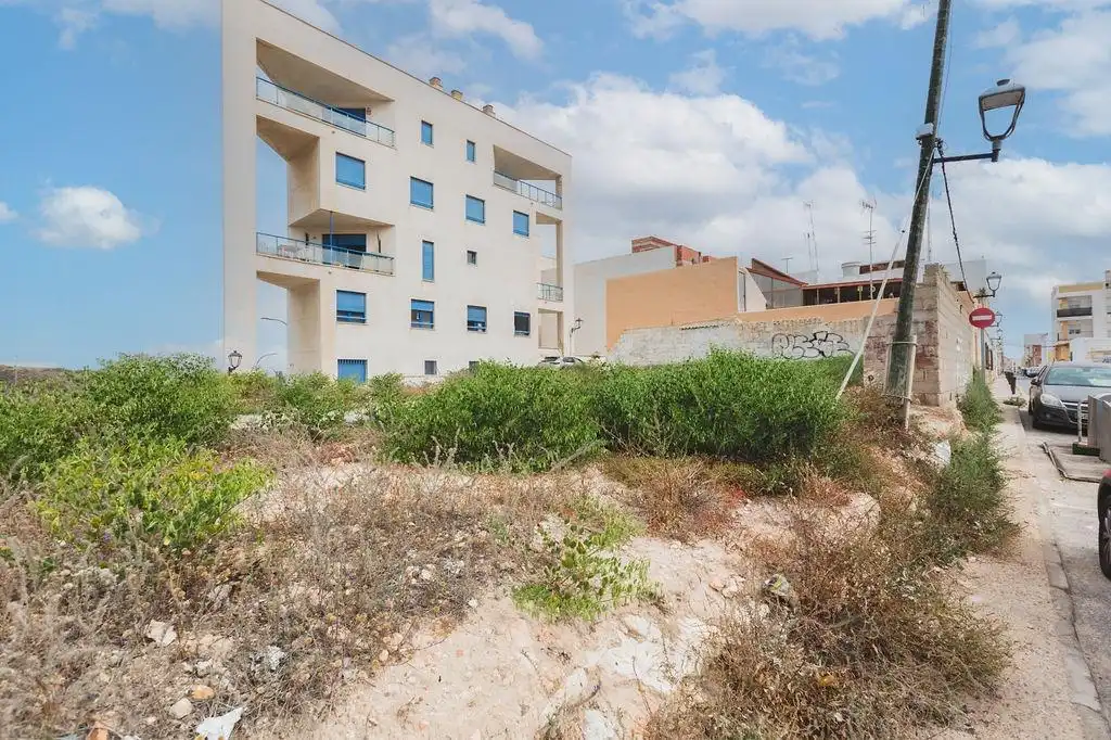 Residential land for sale in Puerto de Garrucha