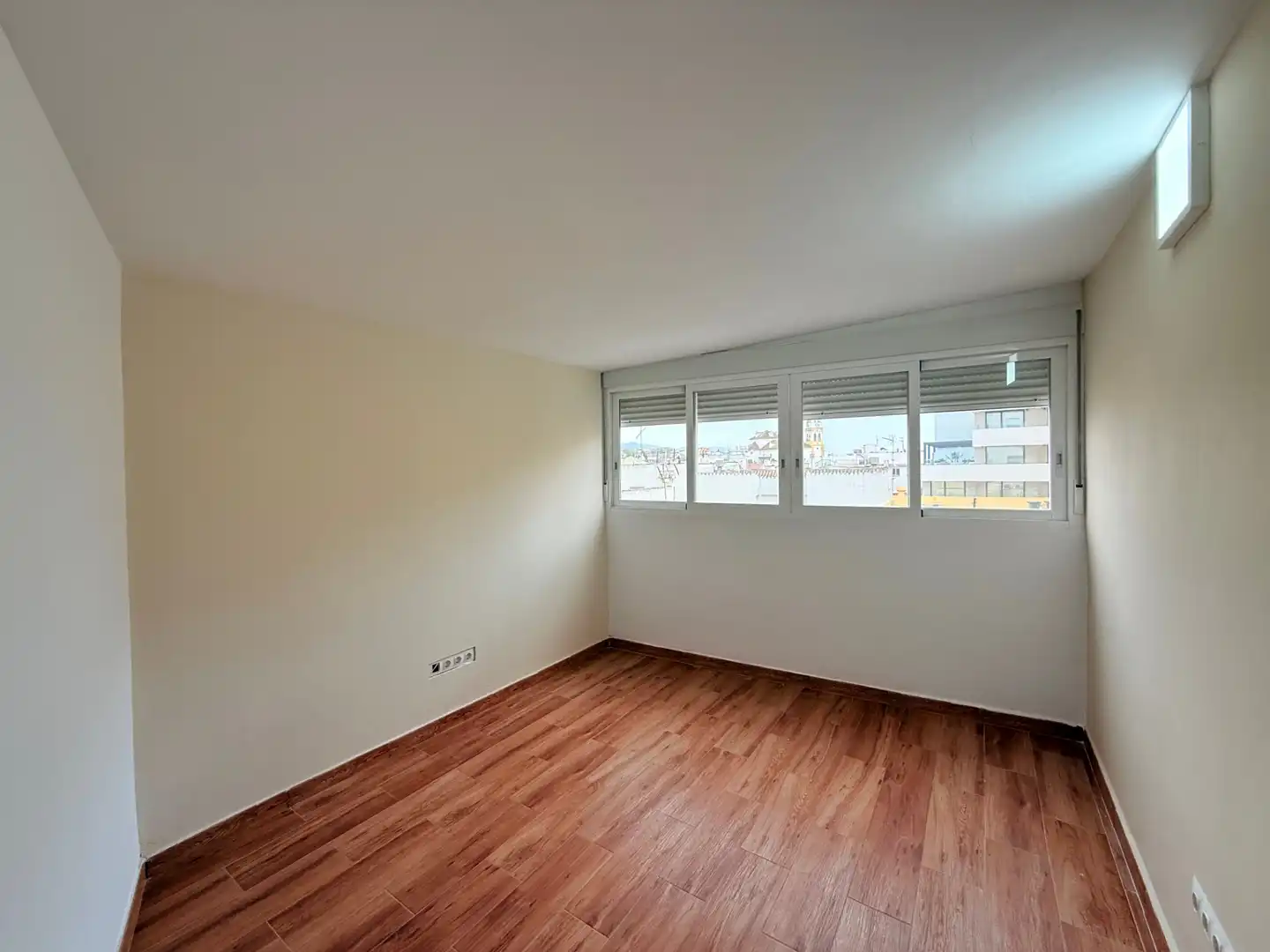 Bedroom of Office for rent in Marbella  with Air Conditioner and Balcony