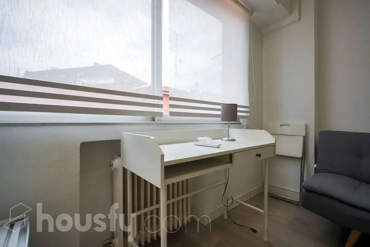 Bedroom of Study for sale in Madrid  with Air Conditioner and Heating