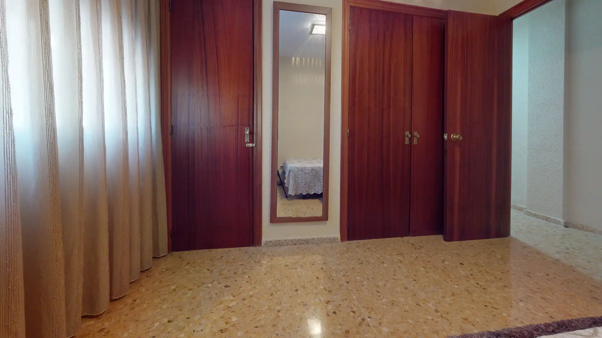 Dormitori de Pis en venda en Riba-roja de Túria amb Moblat, Forn i Balcó
