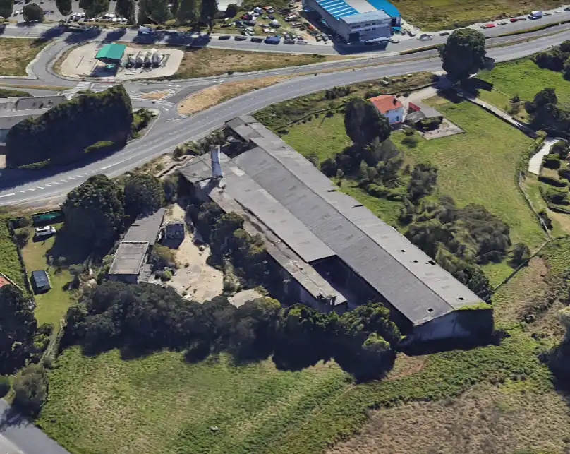 Vista exterior de Nave industrial en venta en Culleredo
