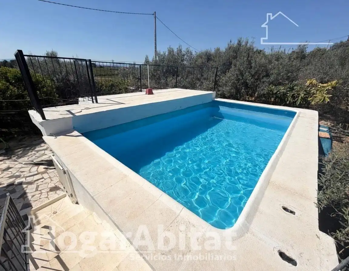 Piscina de Casa o xalet en venda en Torrent amb Aire condicionat, Jardí privat i Terrassa