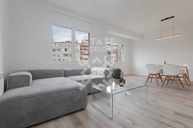 Piso en Venta en Avinguda de Josep Tarradellas en Barri de les Corts