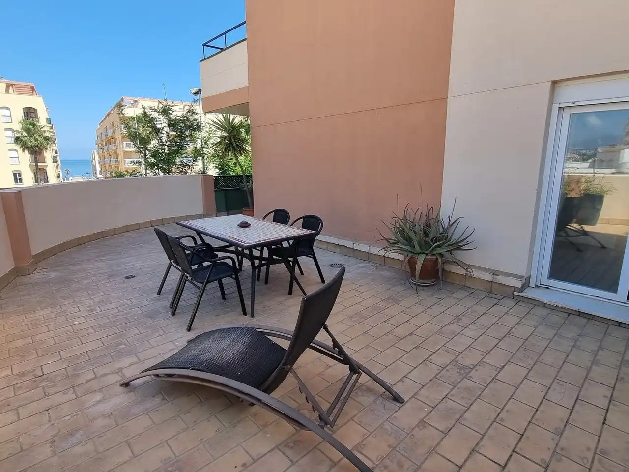 Terrassa de Apartament en venda en Manilva amb Terrassa i Piscina