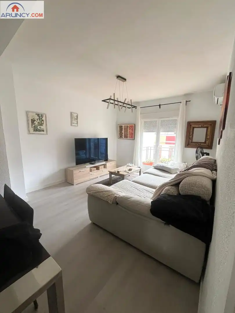Sala de estar de Piso en venta en Alcalá de Guadaira con Aire acondicionado, Terraza y Trastero