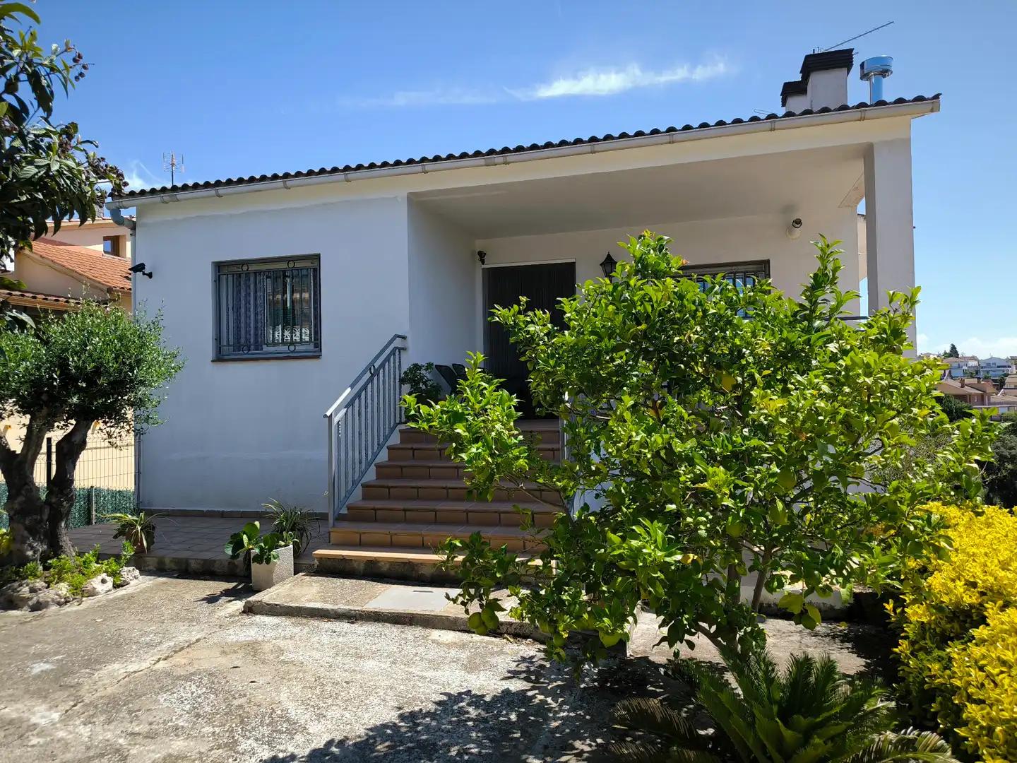 Vista exterior de Casa o chalet en venta en Lliçà d'Amunt con Calefacción, Jardín privado y Terraza