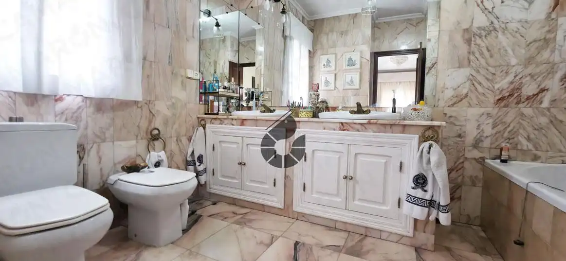 Baño de Casa o chalet en venta en Coria del Río con Aire acondicionado, Terraza y Trastero