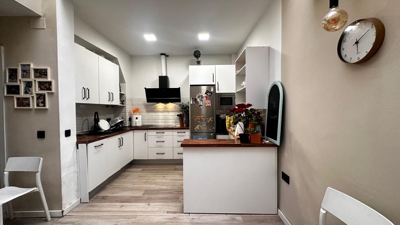 Kitchen of Single-family semi-detached for sale in Coria del Río  with Air Conditioner and Furnished