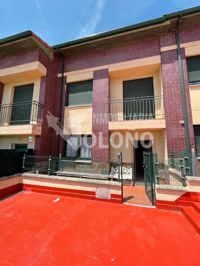 Exterior view of Single-family semi-detached to rent in Labastida / Bastida  with Private garden, Terrace and Furnished
