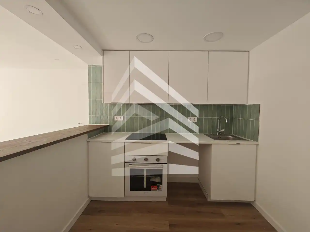 Kitchen of Flat for sale in Terrassa  with Parquet flooring, Storage room and Alarm