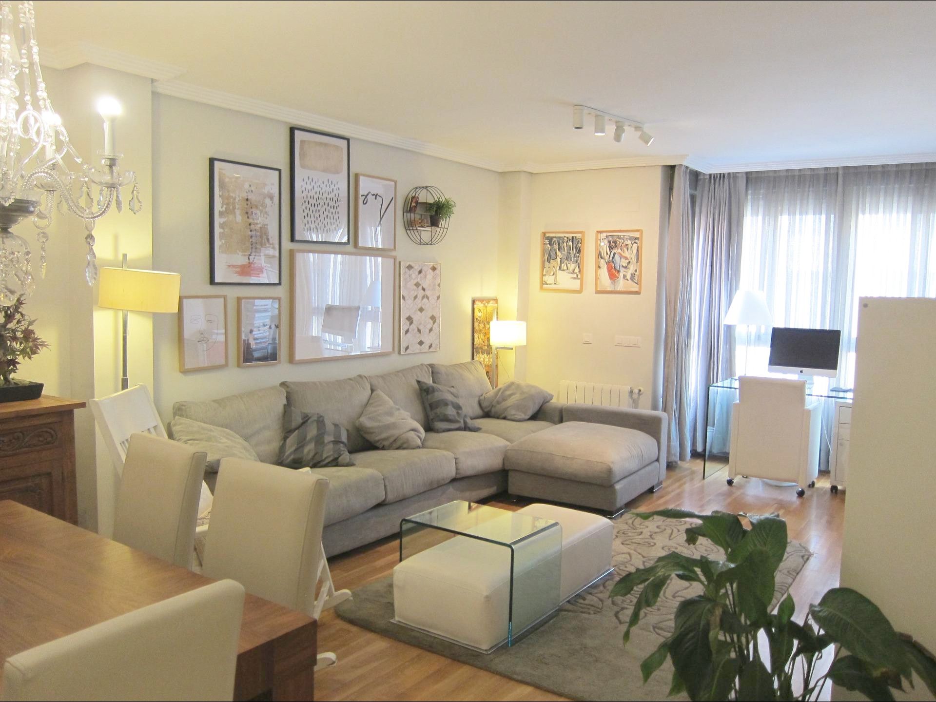 Living room of Flat to rent in  Valencia Capital  with Air Conditioner, Heating and Private garden