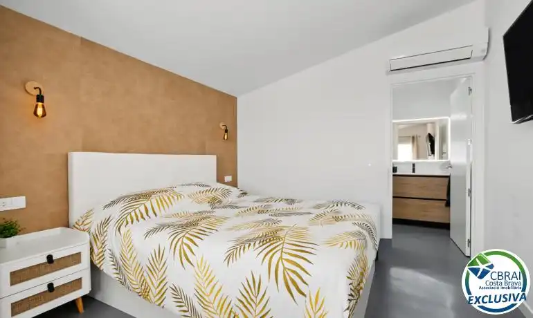 Habitación de Casa o chalet en venta en Roses con Aire acondicionado, Calefacción y Piscina