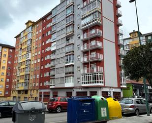 Exterior view of Flat for sale in Avilés  with Terrace and Balcony