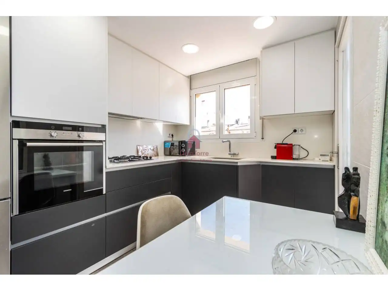 Cocina de Piso en venta en Terrassa con Calefacción y Balcón