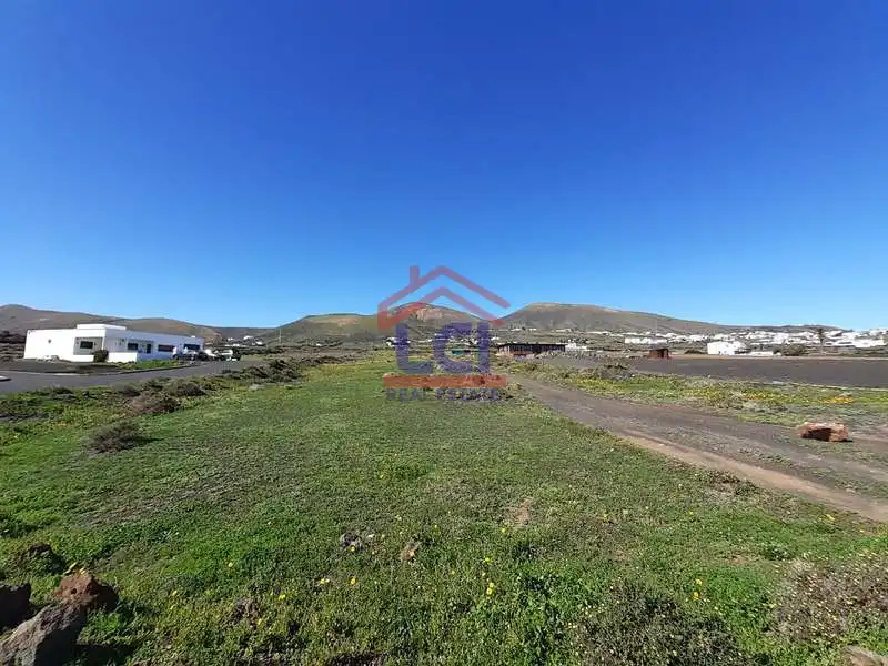 Land for sale in Tías