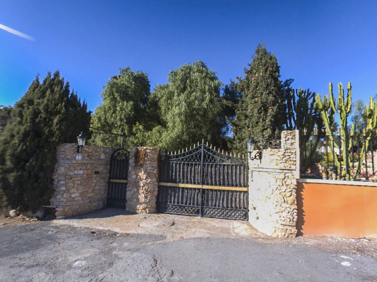 House or chalet for sale in Elche / Elx  with Private garden and Swimming Pool