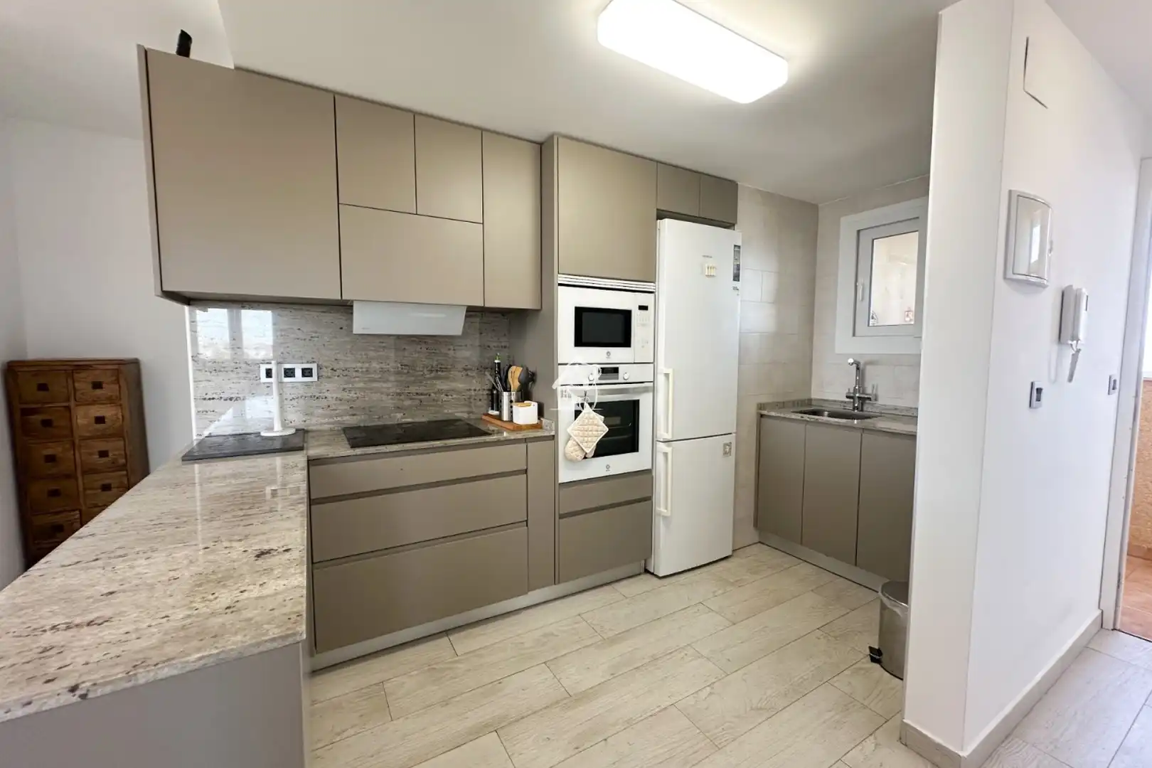 Kitchen of Apartments for rent in Torrevieja  with Furnished, Oven and Washing machine