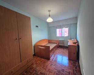 Bedroom of Flat for sale in  Madrid Capital  with Heating, Parquet flooring and Terrace