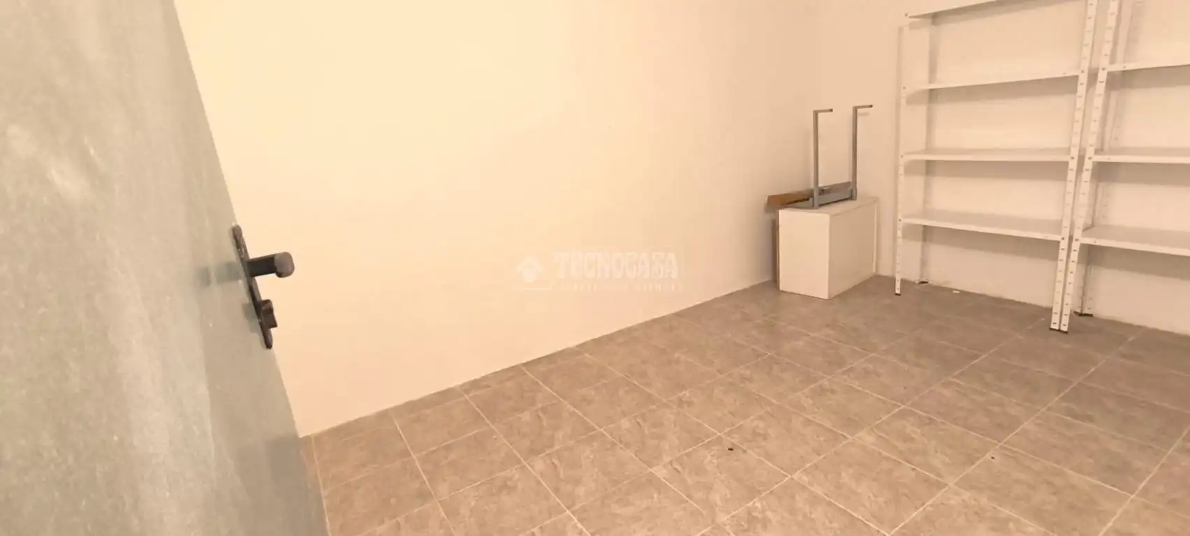 Wohnung zum Verkauf in Fuenlabrada mit Heizung, Abstellraum und Schwimmbad