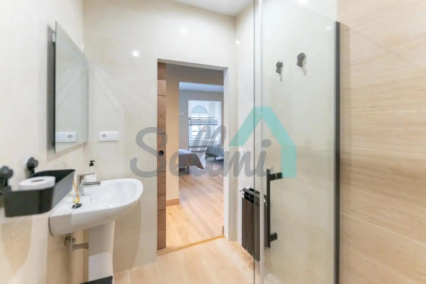 Bathroom of Houses for rent in Gijón   with Heating, Private garden and Terrace