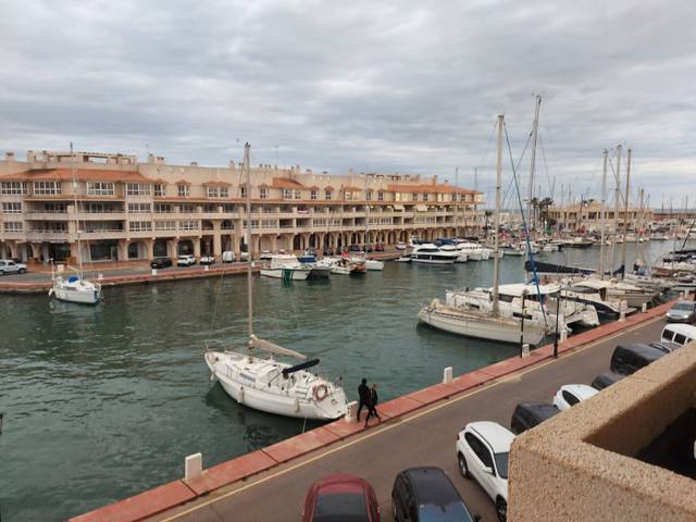 Piso en Alquiler en Almerimar