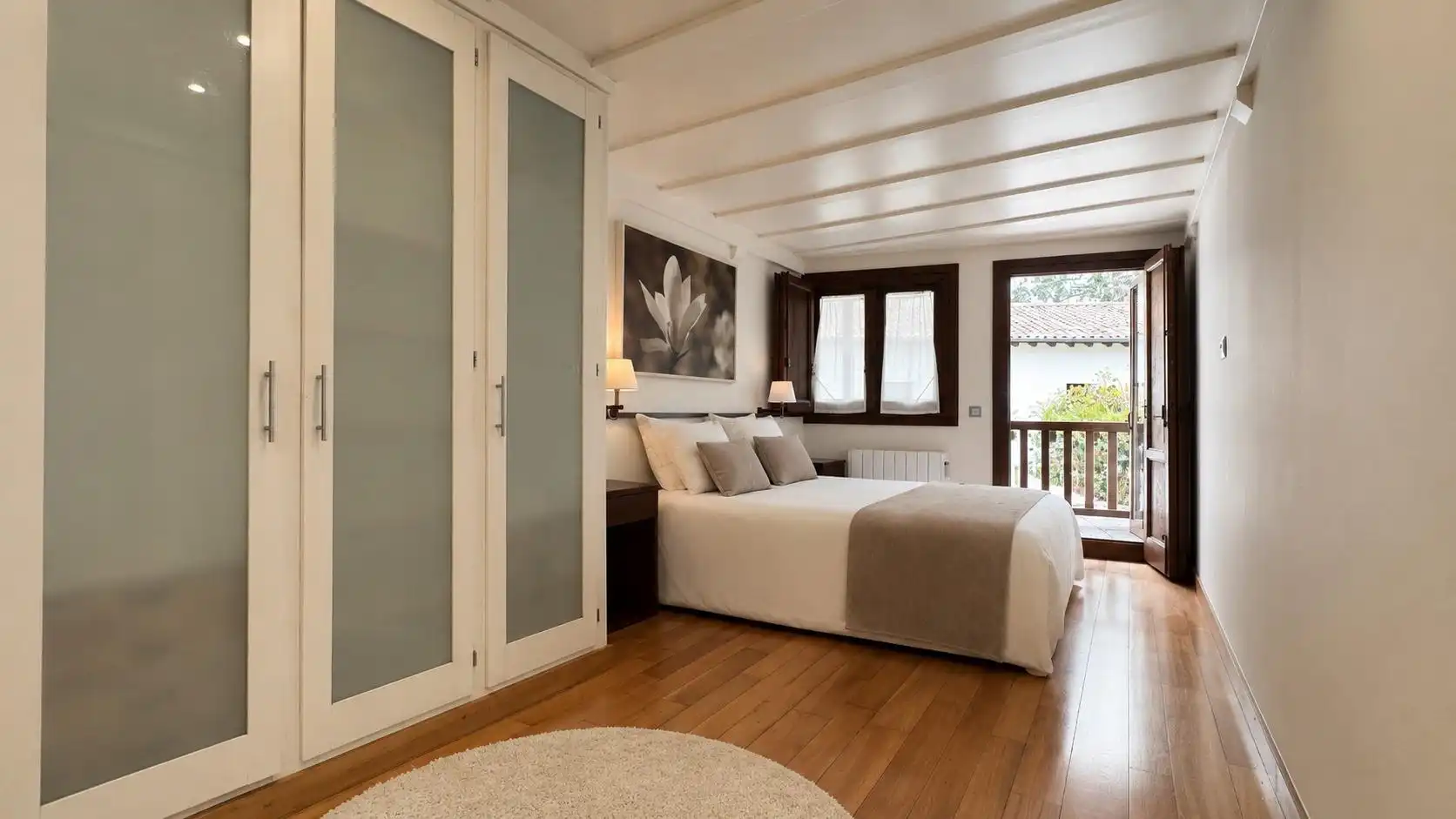 Schlafzimmer von Haus oder Chalet zum Verkauf in Comillas (Cantabria) mit Heizung und Balkon