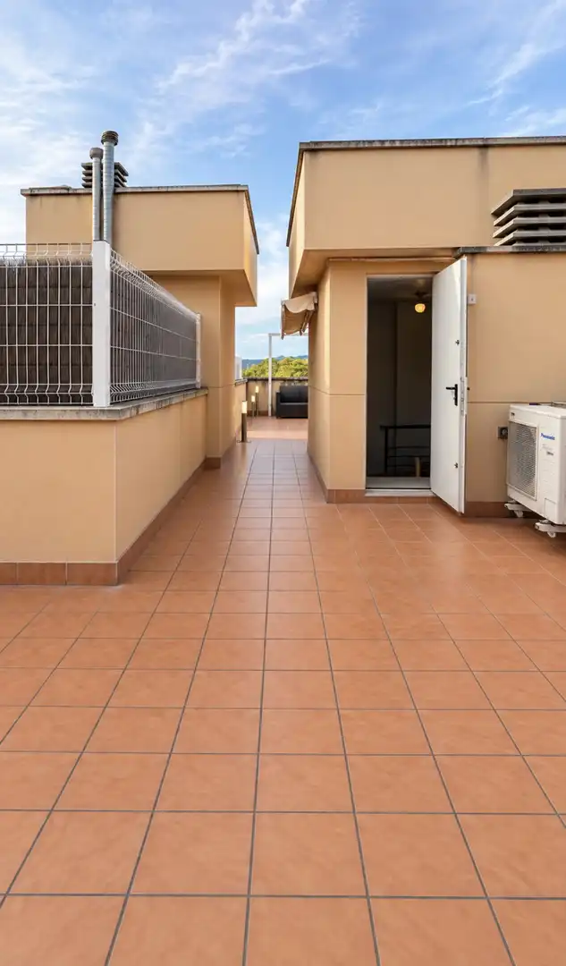 Terrasse von Wohnung zum Verkauf in Reus mit Klimaanlage, Terrasse und Balkon
