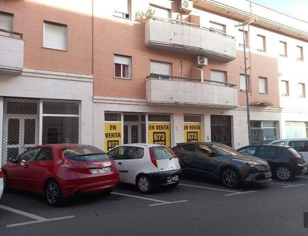 Local comercial en Venta en Coria del Río