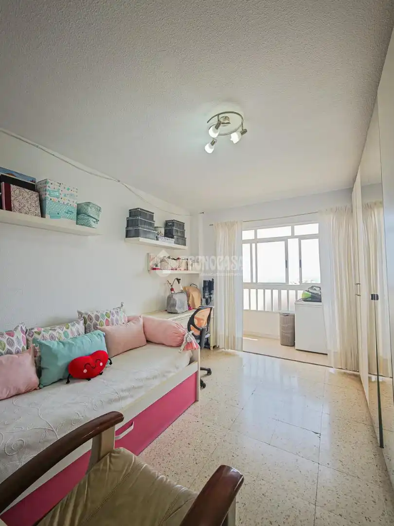 Habitación de Ático en venta en Arona