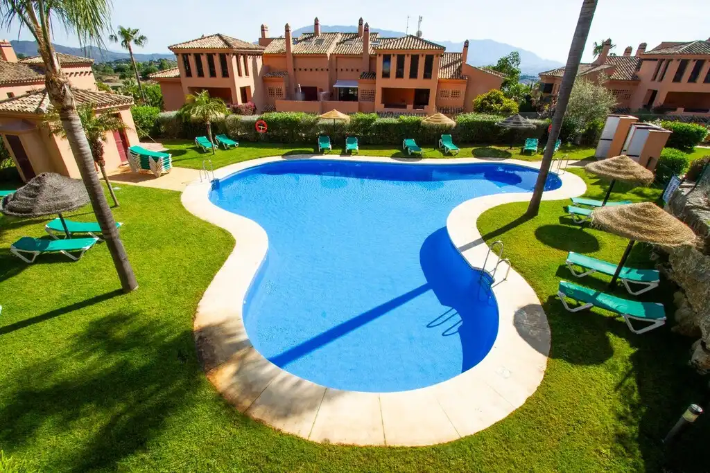Bajo con piscina en venta en La Mairena, imagen 16