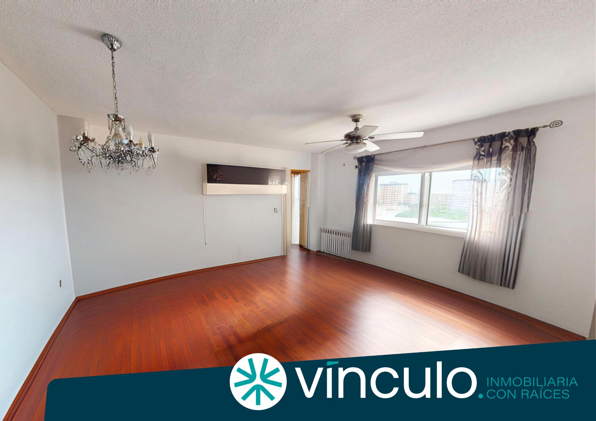 Sala d'estar de Pis en venda en Alicante / Alacant amb Aire condicionat, Calefacció i Jardí privat