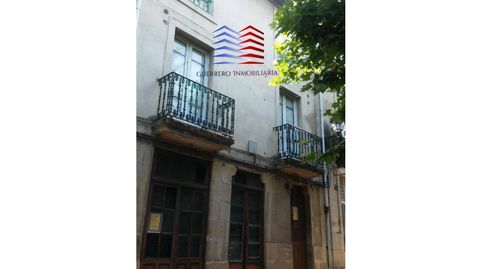 Foto 2 de Casa adosada en venta en Plaza Trinidad, Casco Viejo, Ourense Capital