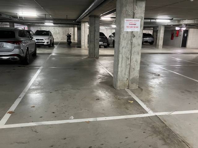 Garaje en Alquiler en Ocata