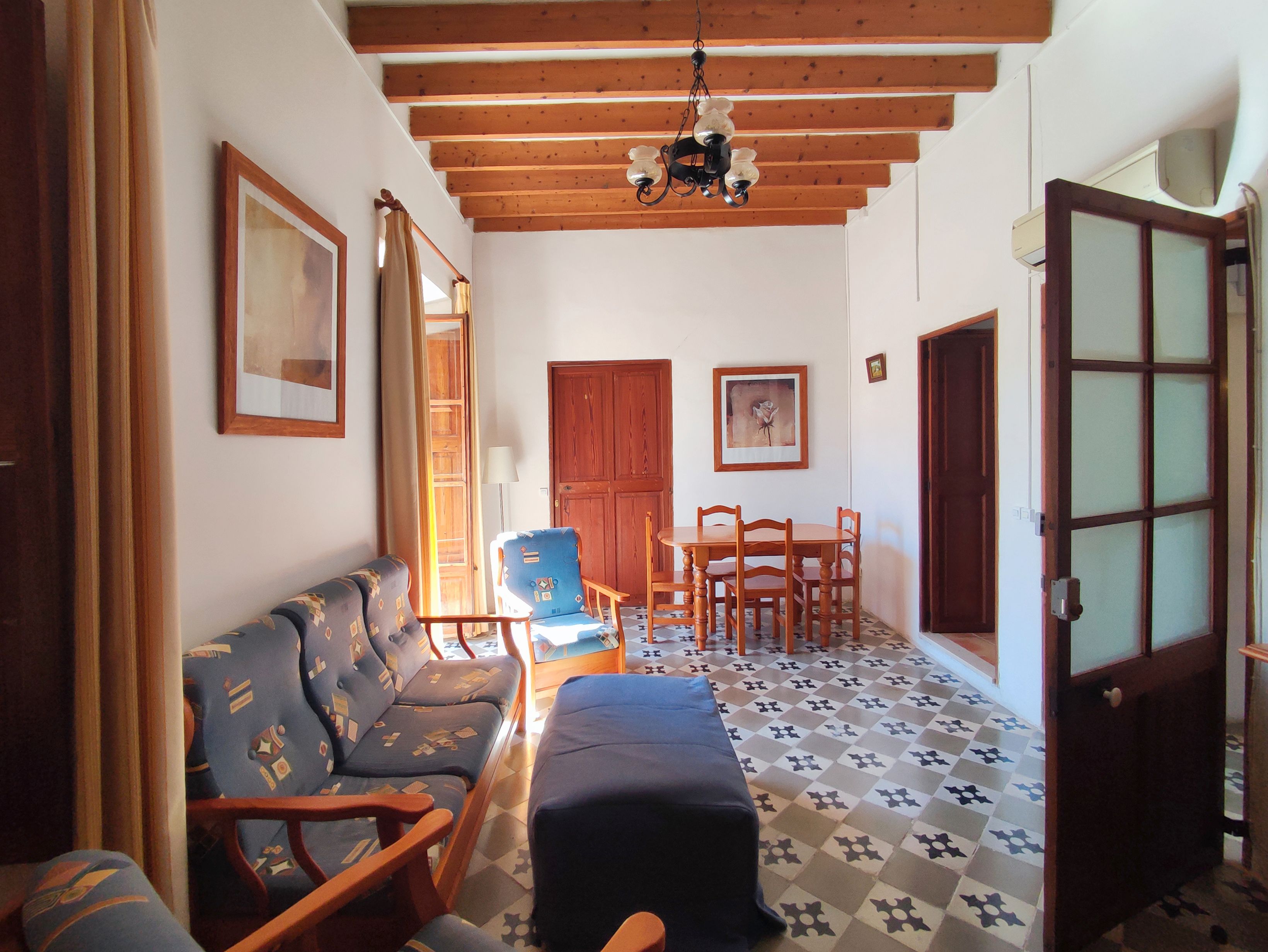 Living room of Single-family semi-detached for sale in Lloseta  with Air Conditioner, Private garden and Swimming Pool