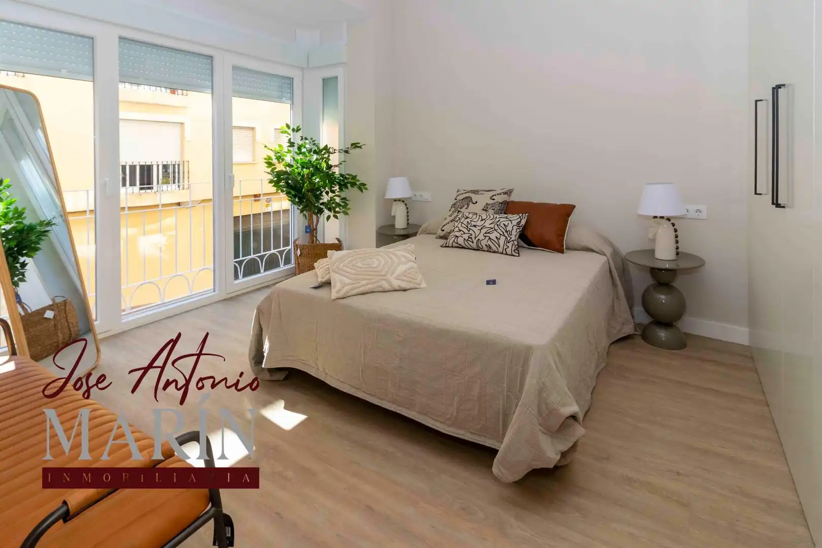 Dormitori de Apartament en venda en Badajoz amb Aire condicionat