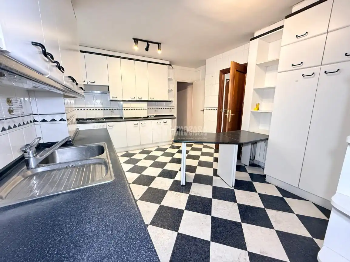 Cocina de Piso en venta en Madrid