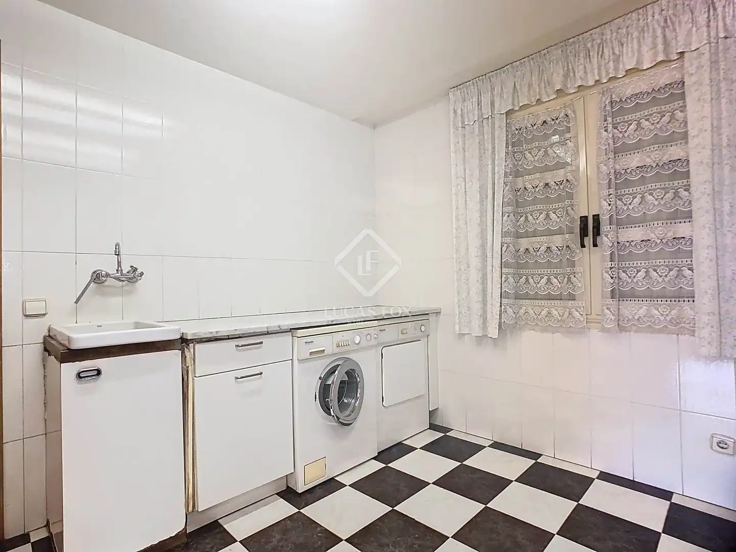 Cocina de Casa o chalet en venta en Escaldes – Engordany con Calefacción, Jardín privado y Parquet