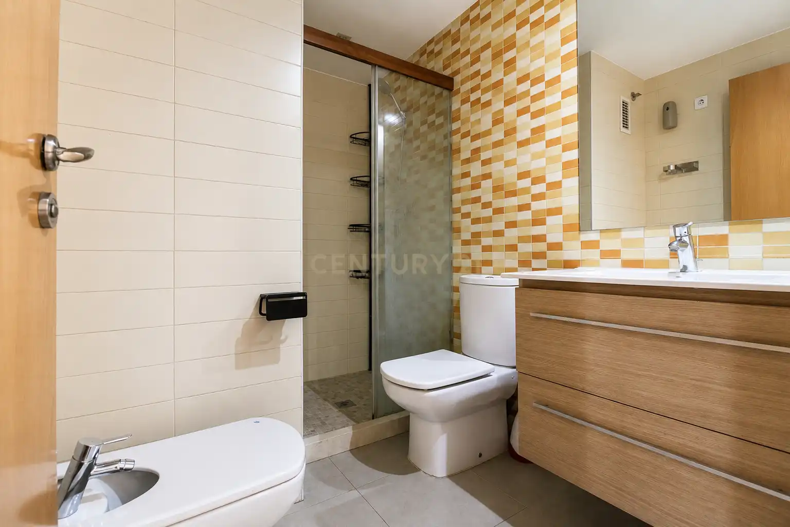 Badezimmer von Wohnungen zur Miete in Bellreguard mit Balkon
