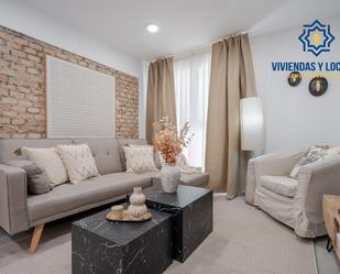 Living room of Flat for sale in  Granada Capital  with Air Conditioner