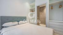 Bedroom of Flat for sale in  Madrid Capital  with Air Conditioner